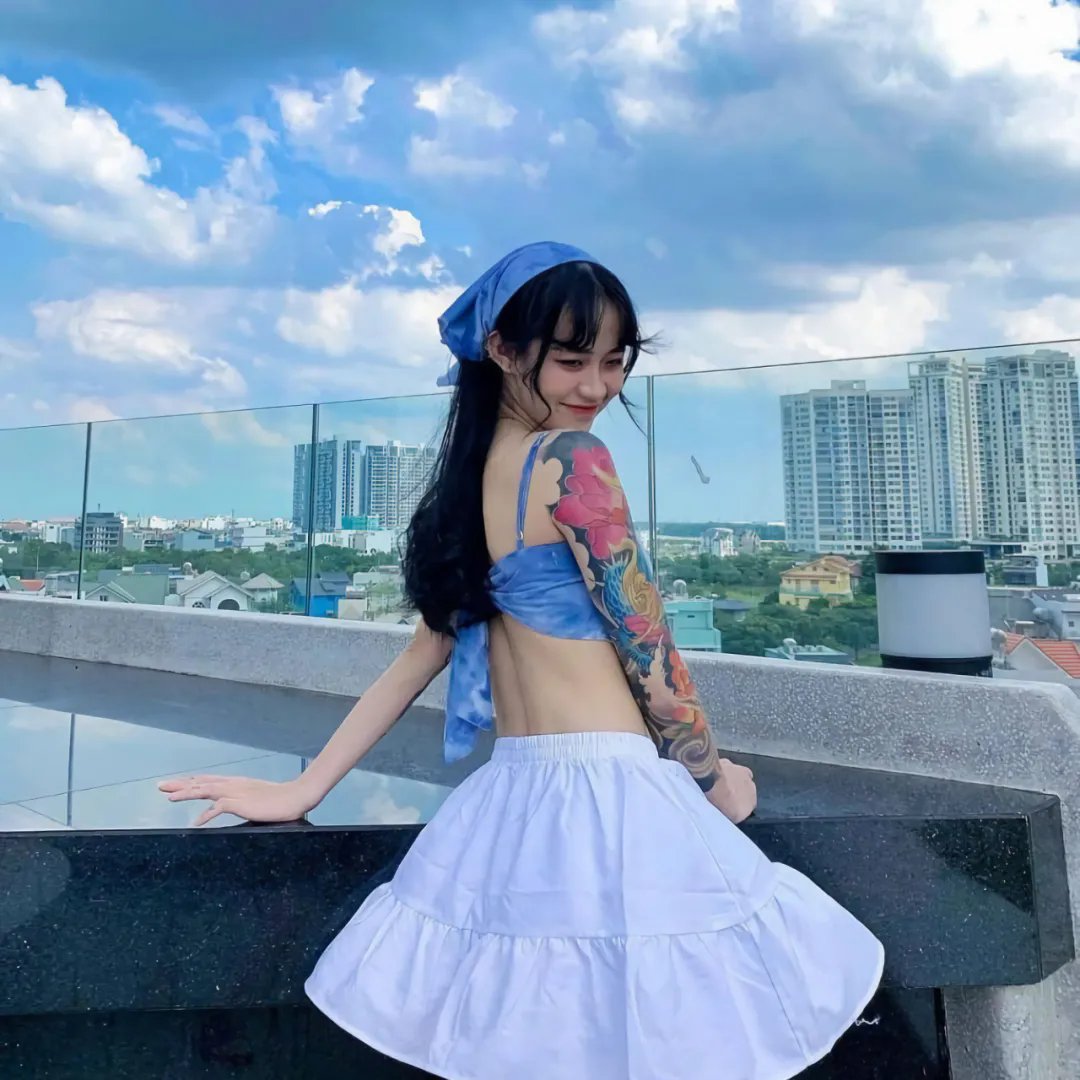 狼女